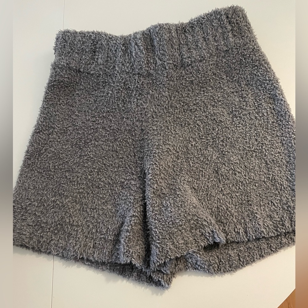 SKIMS GRAY SHORTS SIZE s/m
